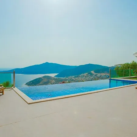 3 Bedroom Villa *